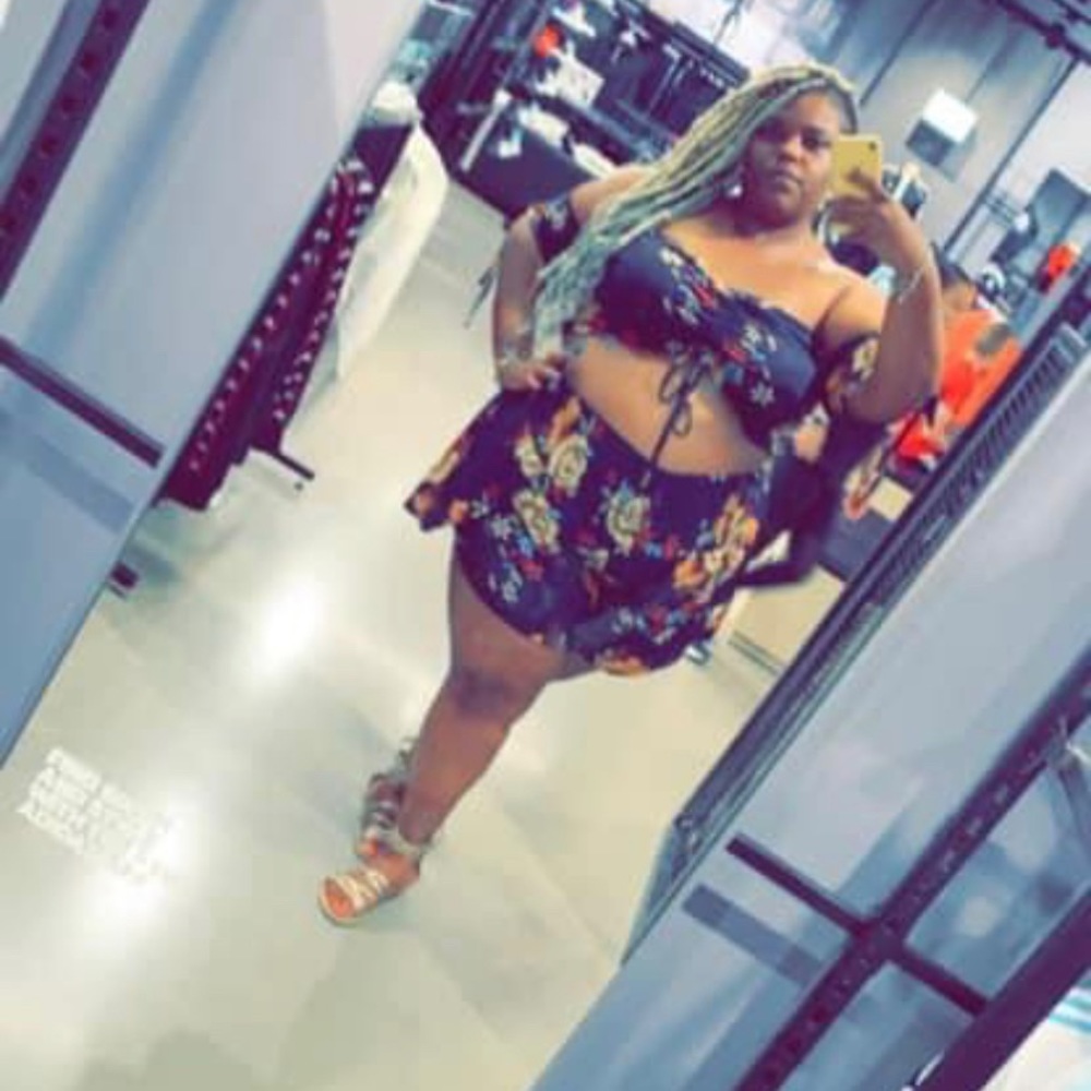 SHEIN Plus Off Shoulder Floral Print Shirred Top With Shorts